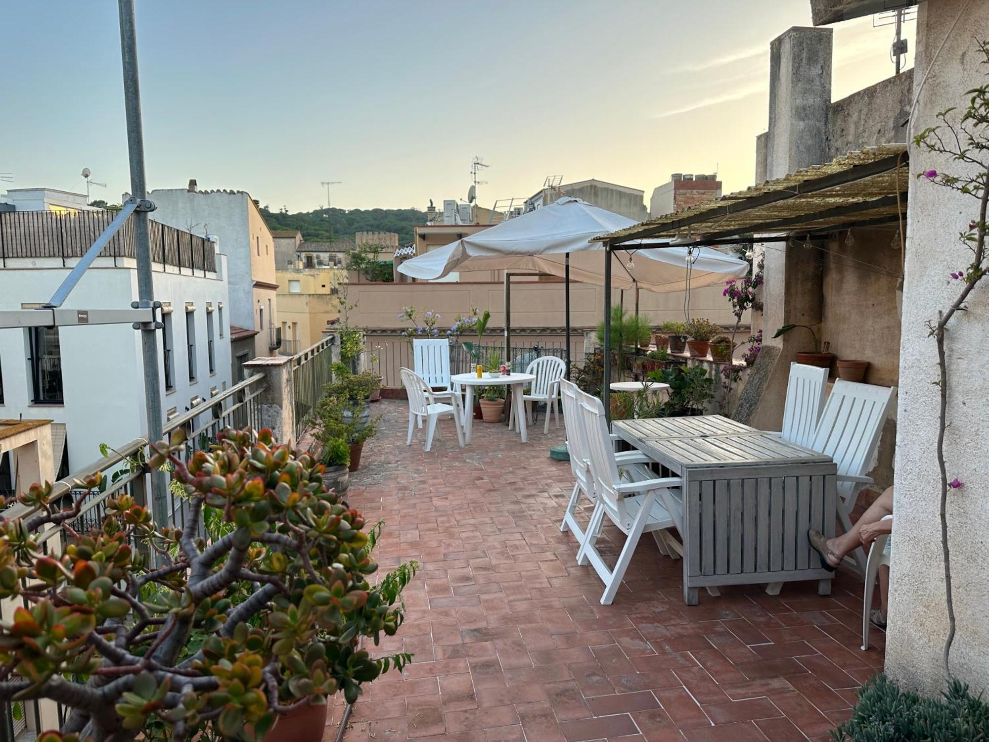 Notaria-Apartamento Y Estudio En Casco Antiguo, Al Lado De Playa, Rambla Y Monasterio, Con Acceso A Terraza Ajardinada Sant Feliu de Guíxols Exterior foto