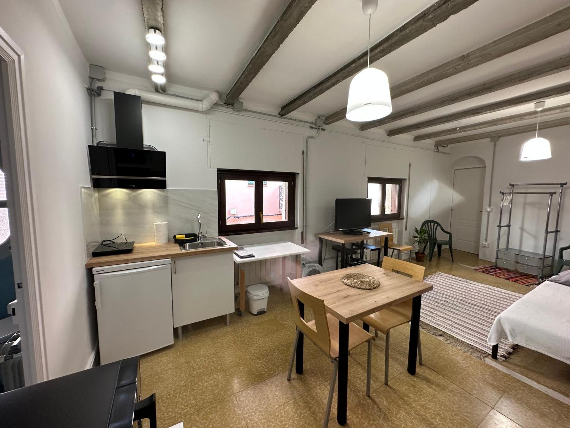 Notaria-Apartamento Y Estudio En Casco Antiguo, Al Lado De Playa, Rambla Y Monasterio, Con Acceso A Terraza Ajardinada Sant Feliu de Guíxols Exterior foto